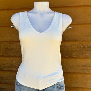 William B Pure White V-Neck Tank Top Shirt Size L